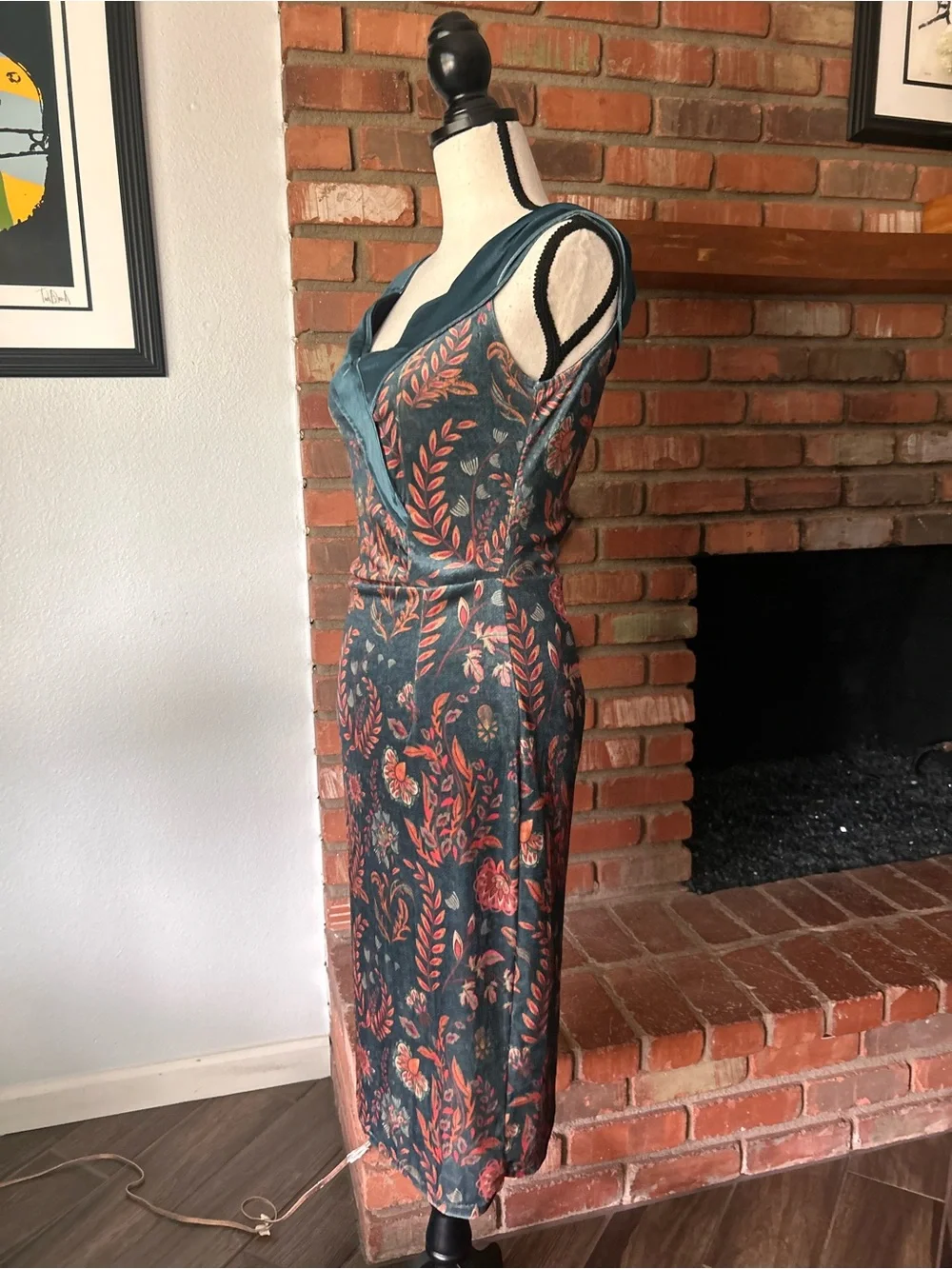 Averie Halley Off Shoulder Velvet Midi Dress in Flowery Print Cobalt Blue Sz L - Picture 5 of 11
